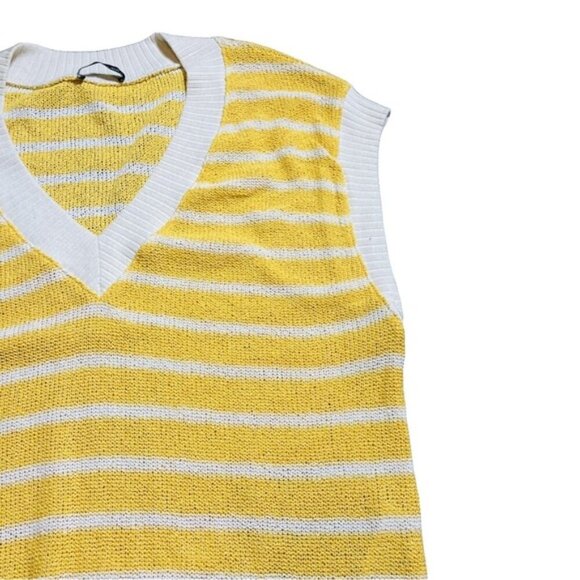 Zara Yellow White Knit Vest Oversized Size Medium - Picture 2 of 7